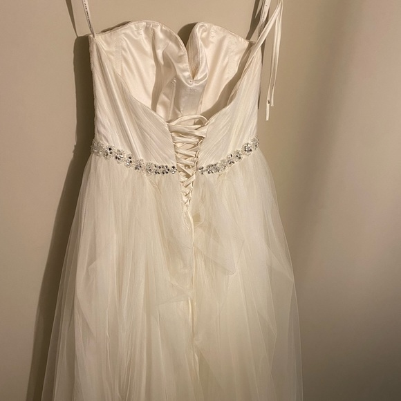 Wedding Gown Size 16 - Picture 16 of 16